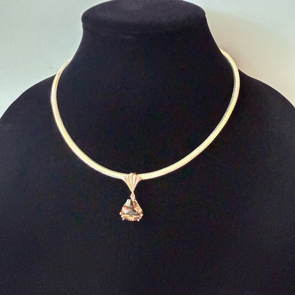 Smoky Quartz Enhancer Seashell Pendant Sterling Silver Omega Collar Neck… - Picture 7 of 8